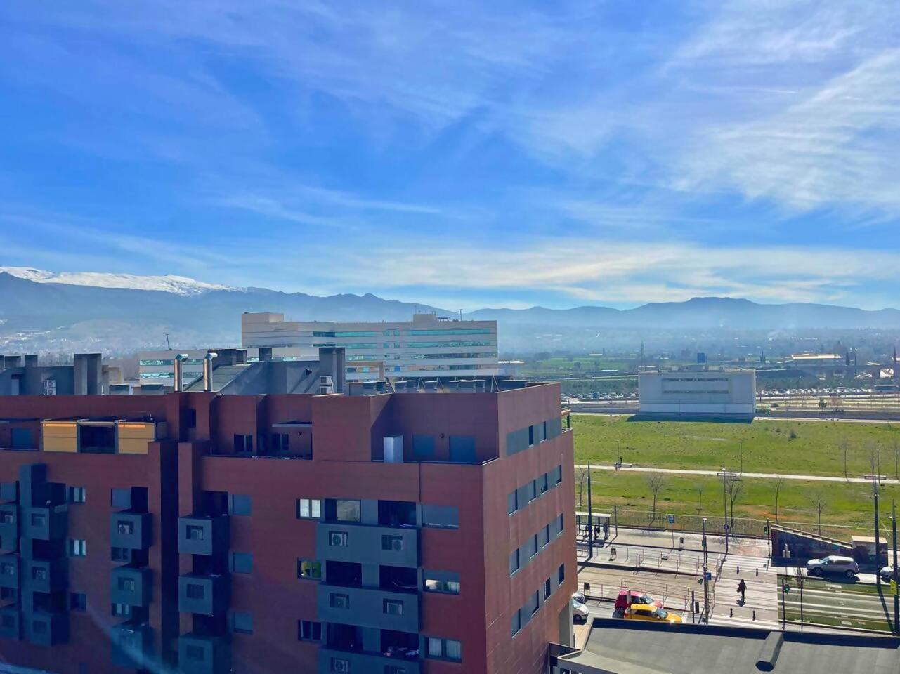 Home4U Apartamento Con Cochera Granada Dış mekan fotoğraf