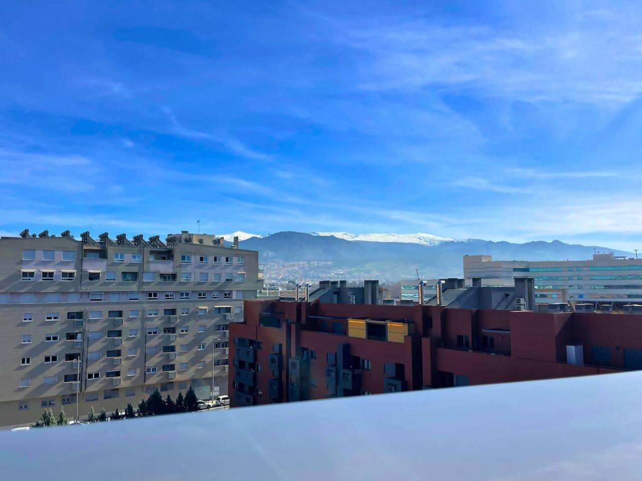 Home4U Apartamento Con Cochera Granada Dış mekan fotoğraf