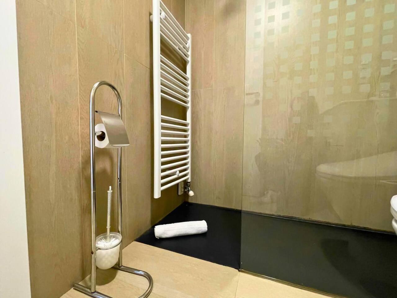 Home4U Apartamento Con Cochera Granada Dış mekan fotoğraf