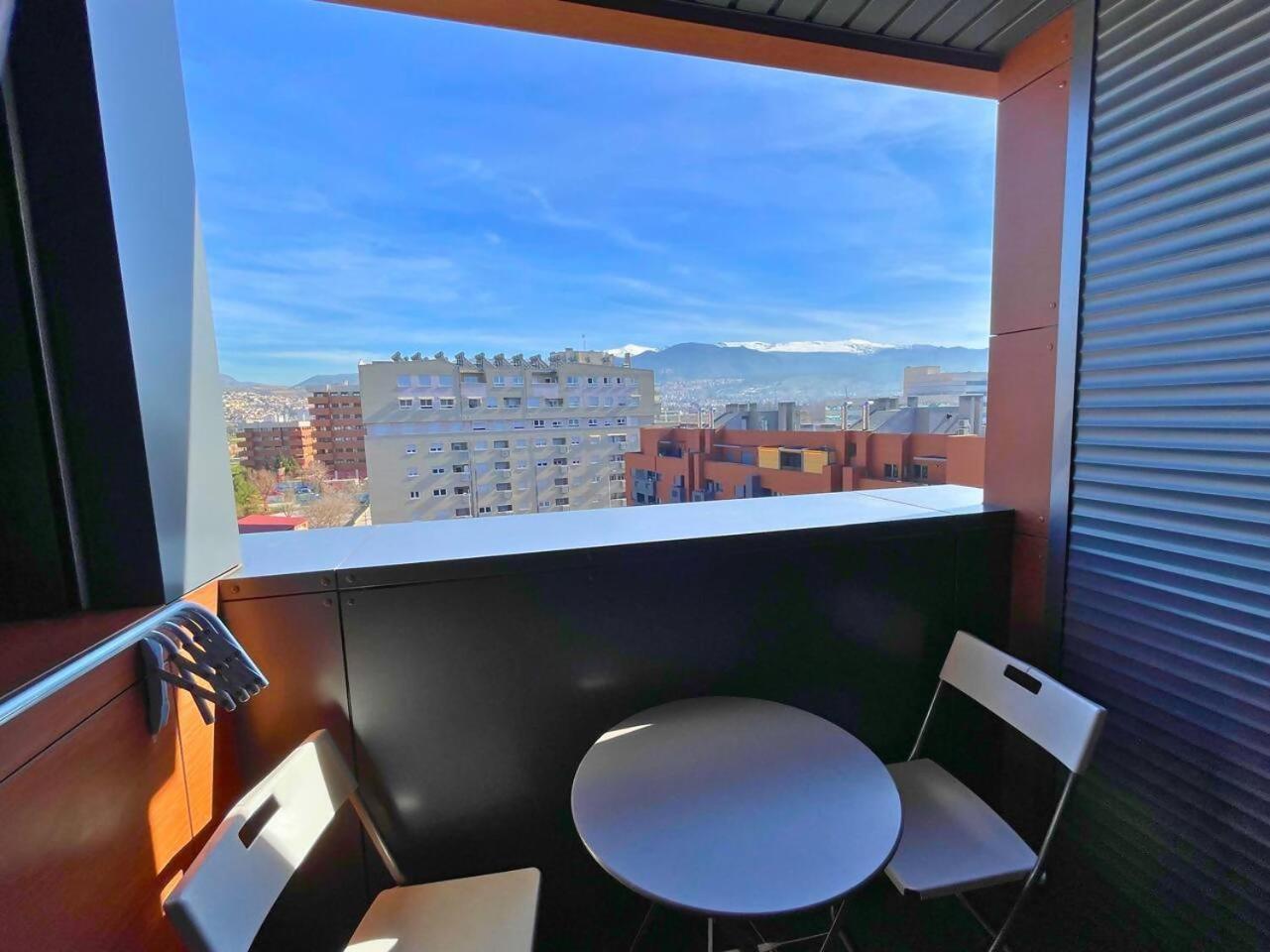 Home4U Apartamento Con Cochera Granada Dış mekan fotoğraf